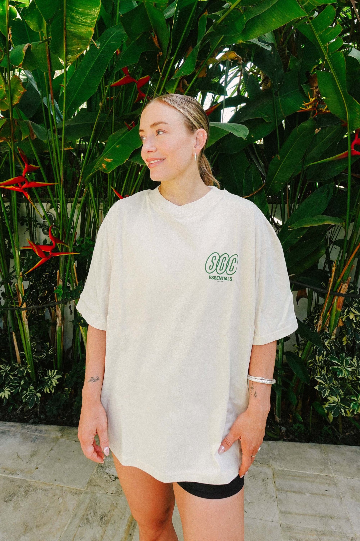 ESSENTIALS T-SHIRT