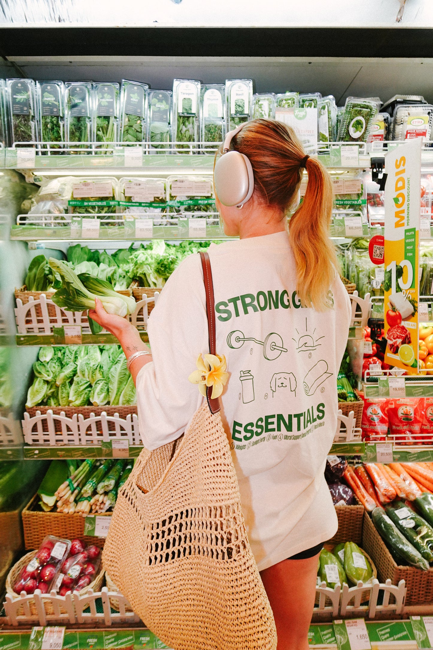 ESSENTIALS T-SHIRT